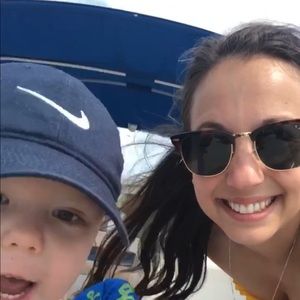 Meet your Posher, Carlee